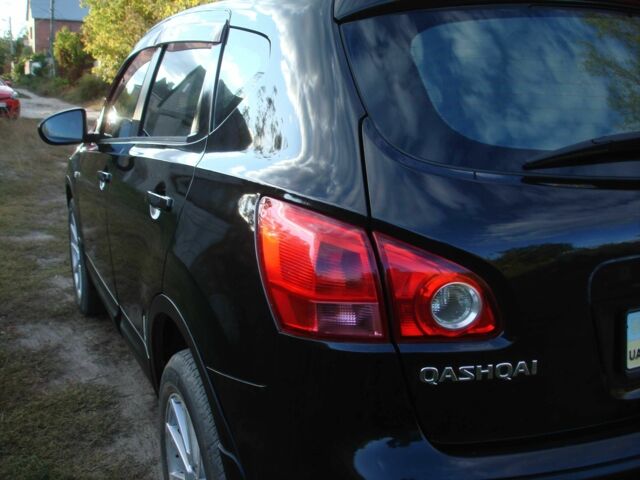 Чорний Ніссан Кашкай, об'ємом двигуна 1.6 л та пробігом 237 тис. км за 7300 $, фото 4 на Automoto.ua