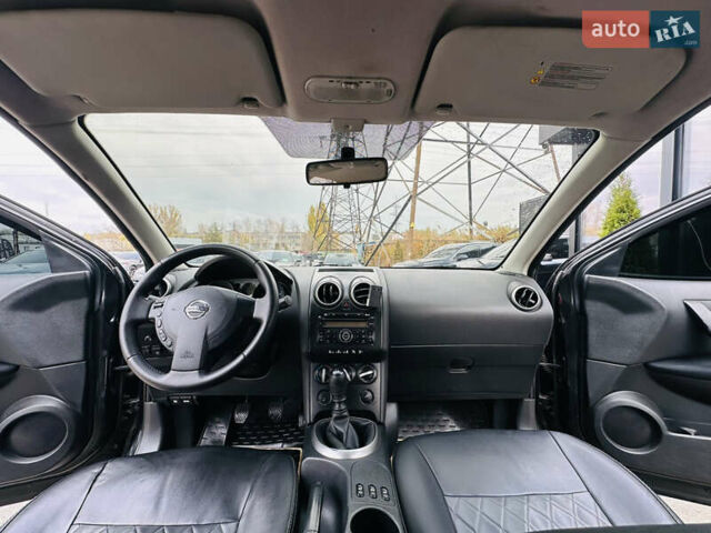 Черный Ниссан Кашкай, объемом двигателя 2 л и пробегом 329 тыс. км за 7200 $, фото 18 на Automoto.ua