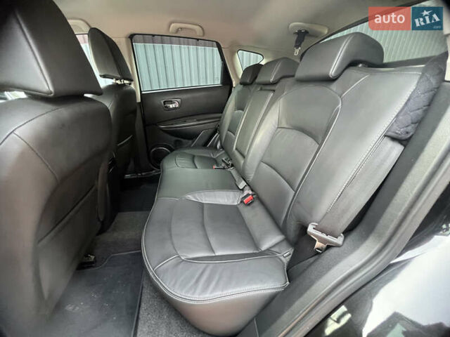 Черный Ниссан Кашкай, объемом двигателя 2 л и пробегом 127 тыс. км за 8700 $, фото 59 на Automoto.ua