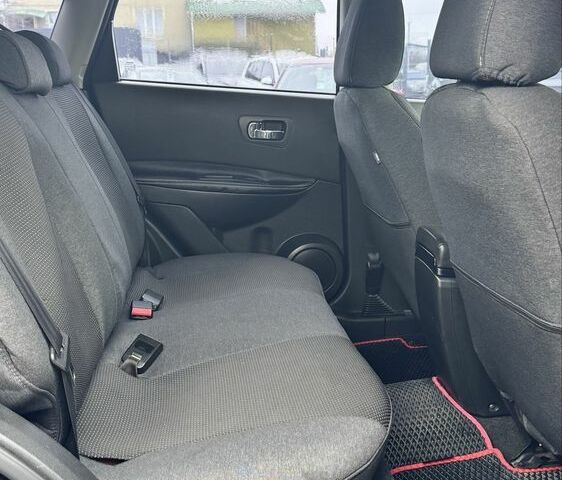 Черный Ниссан Кашкай, объемом двигателя 2 л и пробегом 215 тыс. км за 8300 $, фото 16 на Automoto.ua