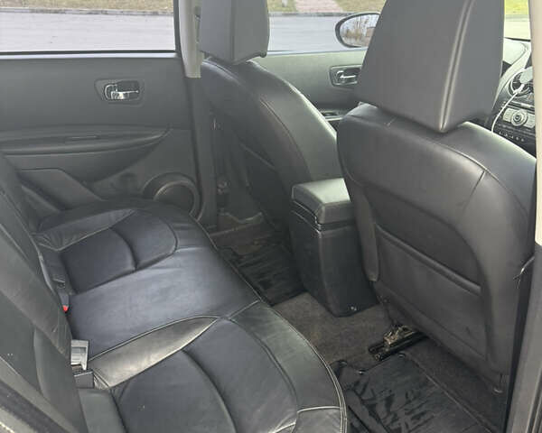 Черный Ниссан Кашкай, объемом двигателя 2 л и пробегом 295 тыс. км за 9200 $, фото 9 на Automoto.ua