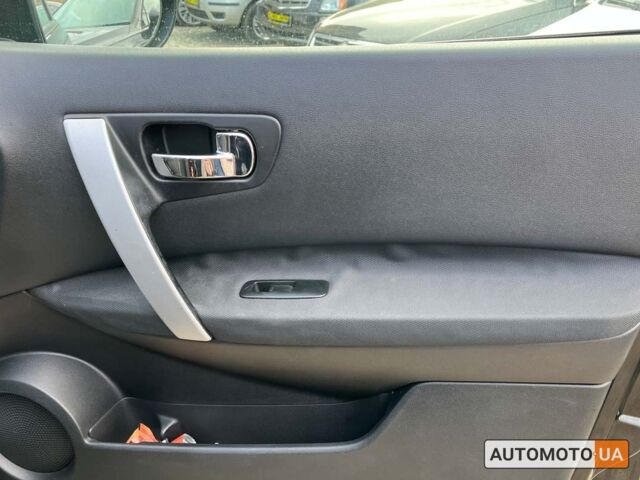 Черный Ниссан Кашкай, объемом двигателя 1.5 л и пробегом 290 тыс. км за 8600 $, фото 21 на Automoto.ua