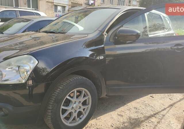 Черный Ниссан Кашкай, объемом двигателя 2 л и пробегом 228 тыс. км за 9200 $, фото 2 на Automoto.ua