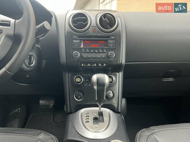 Черный Ниссан Кашкай, объемом двигателя 2 л и пробегом 127 тыс. км за 8700 $, фото 66 на Automoto.ua