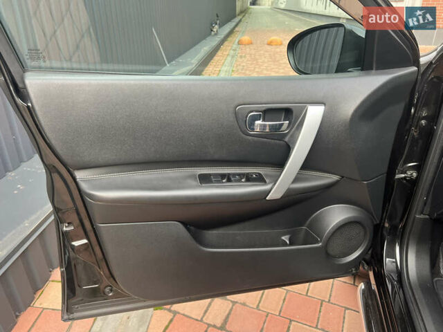 Черный Ниссан Кашкай, объемом двигателя 2 л и пробегом 127 тыс. км за 8700 $, фото 46 на Automoto.ua