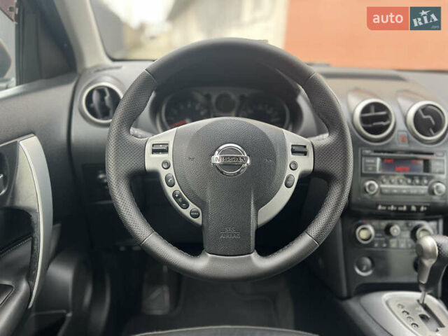 Черный Ниссан Кашкай, объемом двигателя 2 л и пробегом 127 тыс. км за 8700 $, фото 68 на Automoto.ua