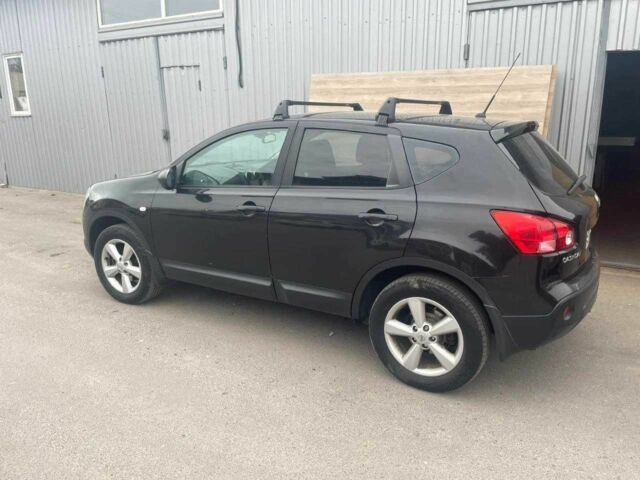 Черный Ниссан Кашкай, объемом двигателя 1.6 л и пробегом 300 тыс. км за 3500 $, фото 2 на Automoto.ua