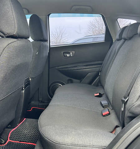 Чорний Ніссан Кашкай, об'ємом двигуна 2 л та пробігом 215 тис. км за 8300 $, фото 12 на Automoto.ua