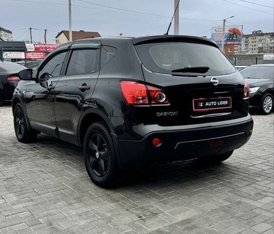 Черный Ниссан Кашкай, объемом двигателя 2 л и пробегом 215 тыс. км за 8300 $, фото 6 на Automoto.ua