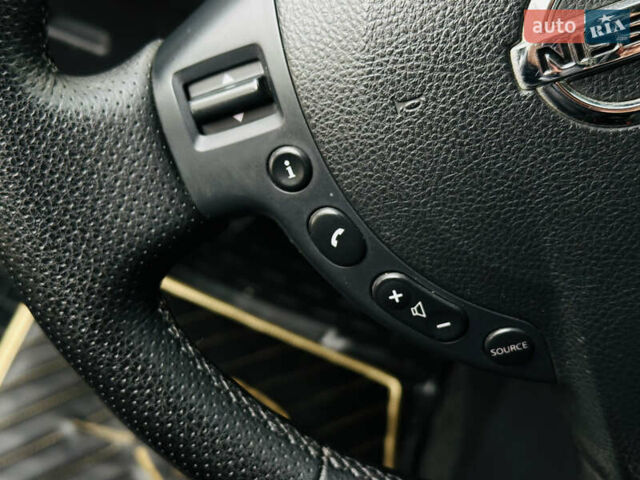 Черный Ниссан Кашкай, объемом двигателя 2 л и пробегом 329 тыс. км за 7200 $, фото 27 на Automoto.ua