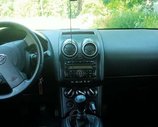 Чорний Ніссан Кашкай, об'ємом двигуна 2 л та пробігом 180 тис. км за 8500 $, фото 9 на Automoto.ua