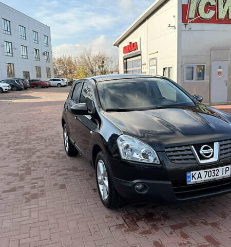 Черный Ниссан Кашкай, объемом двигателя 2 л и пробегом 270 тыс. км за 8750 $, фото 1 на Automoto.ua