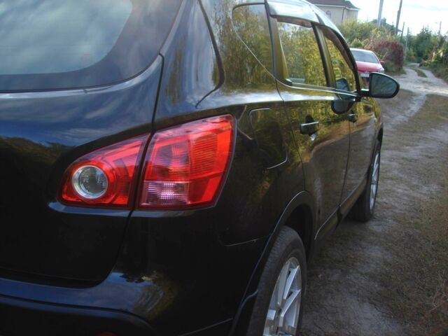 Чорний Ніссан Кашкай, об'ємом двигуна 1.6 л та пробігом 237 тис. км за 7300 $, фото 5 на Automoto.ua