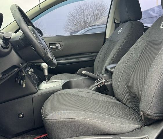 Черный Ниссан Кашкай, объемом двигателя 2 л и пробегом 215 тыс. км за 8300 $, фото 11 на Automoto.ua