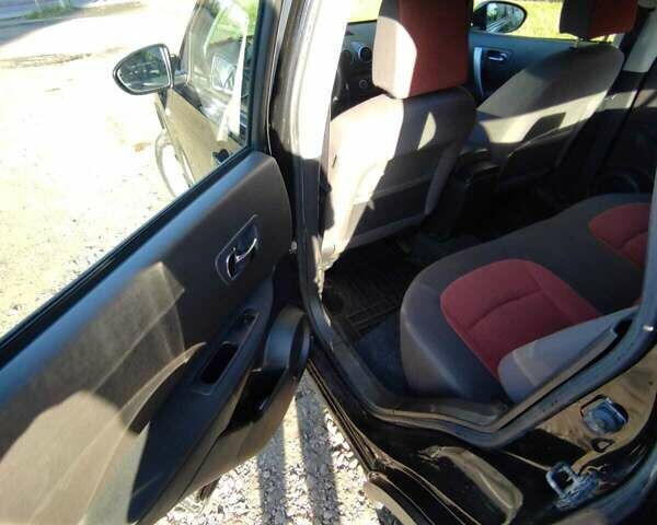 Чорний Ніссан Кашкай, об'ємом двигуна 2 л та пробігом 236 тис. км за 8000 $, фото 14 на Automoto.ua