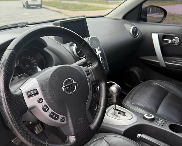 Черный Ниссан Кашкай, объемом двигателя 2 л и пробегом 295 тыс. км за 9200 $, фото 16 на Automoto.ua