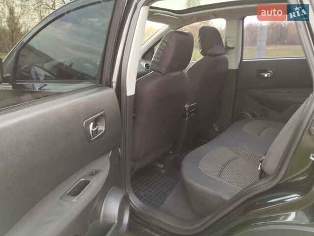 Черный Ниссан Кашкай, объемом двигателя 1.5 л и пробегом 310 тыс. км за 9600 $, фото 9 на Automoto.ua