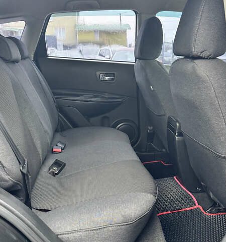 Чорний Ніссан Кашкай, об'ємом двигуна 2 л та пробігом 215 тис. км за 8300 $, фото 16 на Automoto.ua