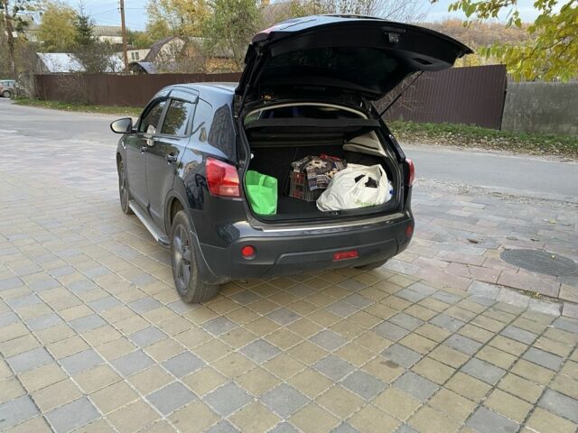 Черный Ниссан Кашкай, объемом двигателя 2 л и пробегом 190 тыс. км за 8200 $, фото 9 на Automoto.ua