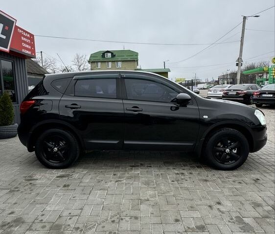 Черный Ниссан Кашкай, объемом двигателя 2 л и пробегом 215 тыс. км за 8300 $, фото 2 на Automoto.ua