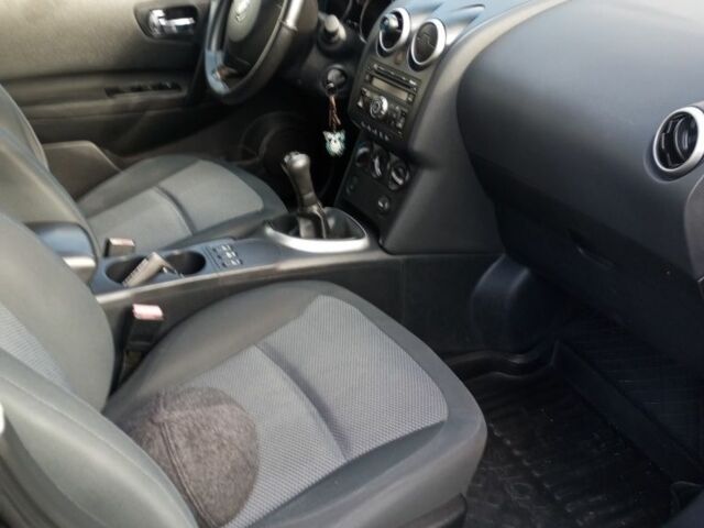 Чорний Ніссан Кашкай, об'ємом двигуна 1.6 л та пробігом 131 тис. км за 8700 $, фото 15 на Automoto.ua