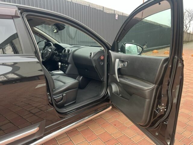 Черный Ниссан Кашкай, объемом двигателя 2 л и пробегом 127 тыс. км за 8700 $, фото 14 на Automoto.ua