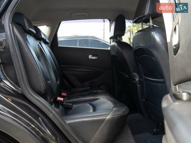 Черный Ниссан Кашкай, объемом двигателя 2 л и пробегом 175 тыс. км за 8400 $, фото 27 на Automoto.ua