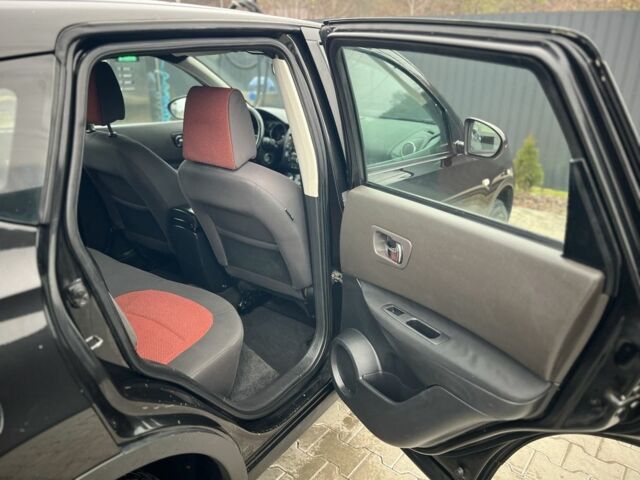 Черный Ниссан Кашкай, объемом двигателя 1.5 л и пробегом 240 тыс. км за 8000 $, фото 13 на Automoto.ua