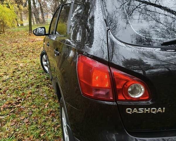 Черный Ниссан Кашкай, объемом двигателя 1.46 л и пробегом 220 тыс. км за 7800 $, фото 4 на Automoto.ua