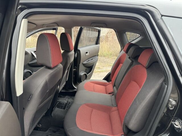 Чорний Ніссан Кашкай, об'ємом двигуна 1.6 л та пробігом 200 тис. км за 7500 $, фото 5 на Automoto.ua