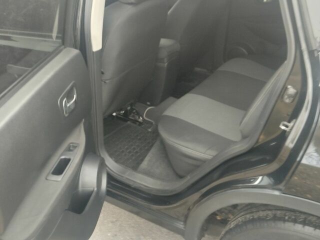 Черный Ниссан Кашкай, объемом двигателя 0 л и пробегом 295 тыс. км за 8000 $, фото 7 на Automoto.ua