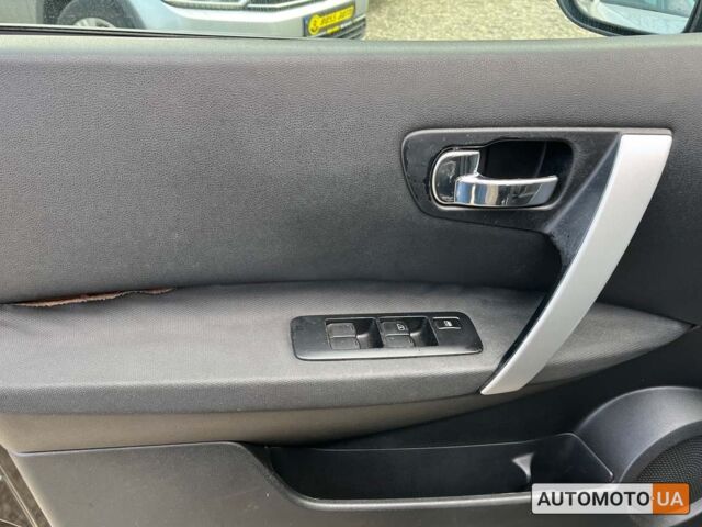 Черный Ниссан Кашкай, объемом двигателя 1.5 л и пробегом 290 тыс. км за 8600 $, фото 5 на Automoto.ua