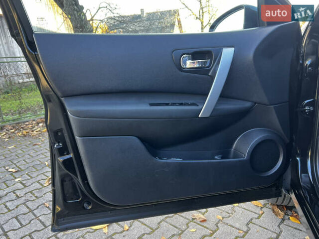 Черный Ниссан Кашкай, объемом двигателя 2 л и пробегом 202 тыс. км за 9500 $, фото 19 на Automoto.ua