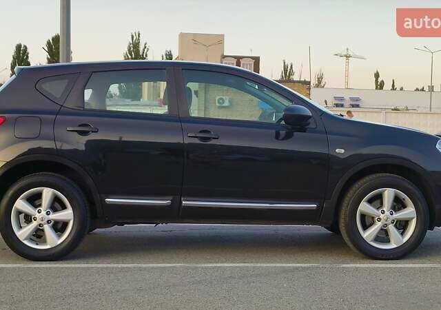 Черный Ниссан Кашкай, объемом двигателя 2 л и пробегом 175 тыс. км за 8500 $, фото 7 на Automoto.ua