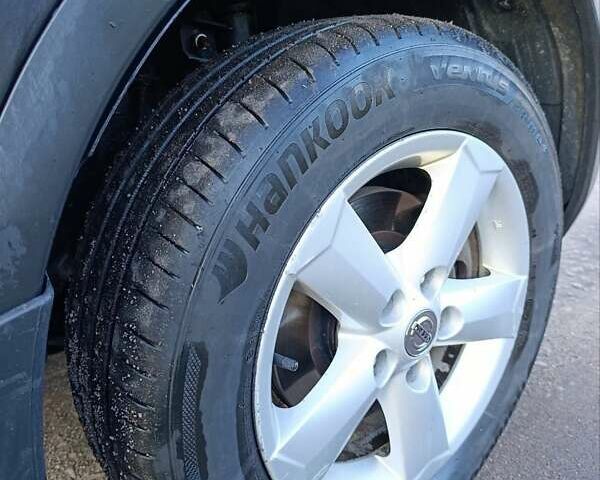 Черный Ниссан Кашкай, объемом двигателя 2 л и пробегом 249 тыс. км за 8000 $, фото 3 на Automoto.ua