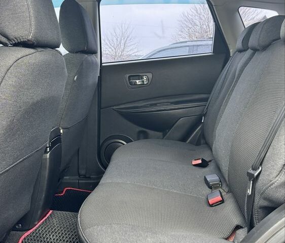 Черный Ниссан Кашкай, объемом двигателя 2 л и пробегом 215 тыс. км за 8300 $, фото 14 на Automoto.ua