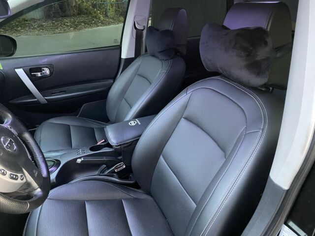 Черный Ниссан Кашкай, объемом двигателя 2 л и пробегом 190 тыс. км за 8200 $, фото 6 на Automoto.ua