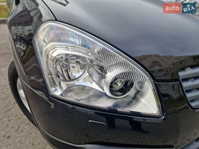 Черный Ниссан Кашкай, объемом двигателя 2 л и пробегом 65 тыс. км за 10400 $, фото 14 на Automoto.ua