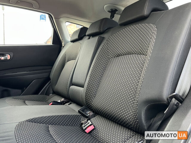 Черный Ниссан Кашкай, объемом двигателя 1.5 л и пробегом 290 тыс. км за 8600 $, фото 13 на Automoto.ua