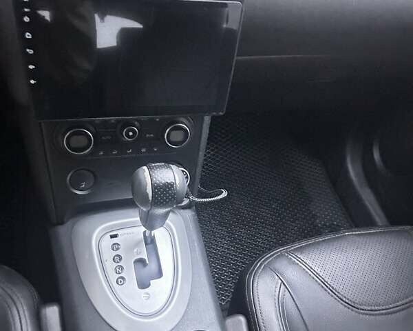 Черный Ниссан Кашкай, объемом двигателя 2 л и пробегом 207 тыс. км за 7000 $, фото 5 на Automoto.ua