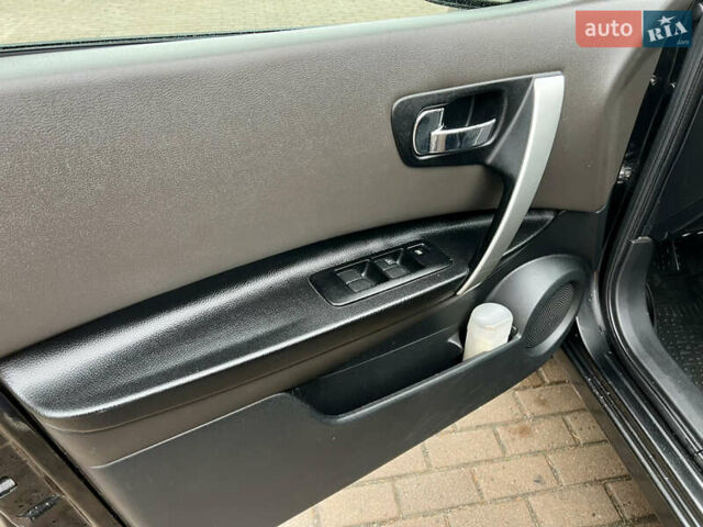 Чорний Ніссан Кашкай, об'ємом двигуна 2 л та пробігом 223 тис. км за 8700 $, фото 20 на Automoto.ua