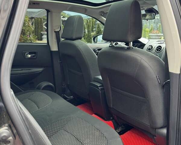 Черный Ниссан Кашкай, объемом двигателя 2 л и пробегом 251 тыс. км за 8500 $, фото 26 на Automoto.ua