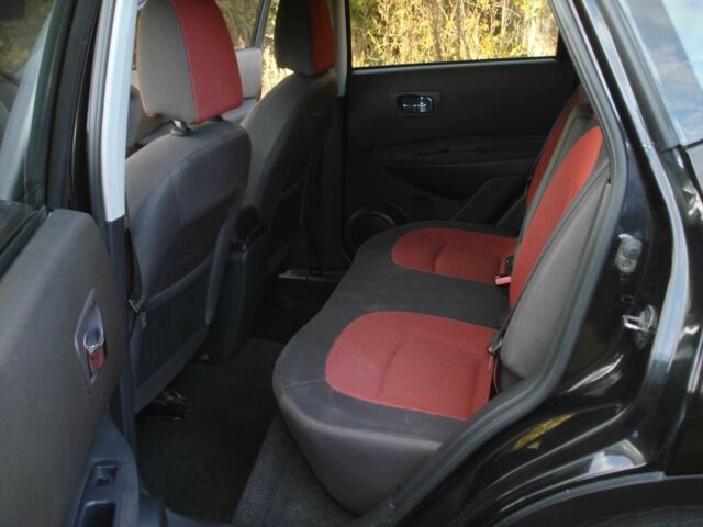 Чорний Ніссан Кашкай, об'ємом двигуна 1.6 л та пробігом 237 тис. км за 7300 $, фото 13 на Automoto.ua