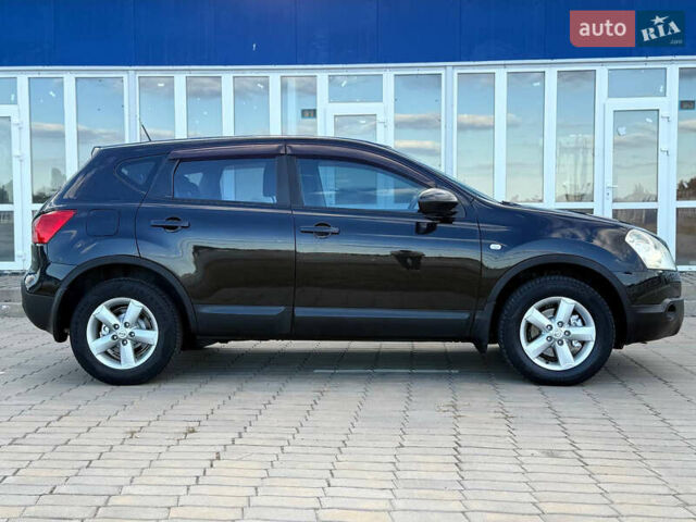 Черный Ниссан Кашкай, объемом двигателя 2 л и пробегом 300 тыс. км за 7600 $, фото 3 на Automoto.ua