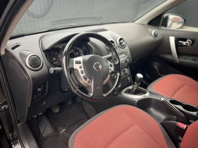 Черный Ниссан Кашкай, объемом двигателя 1.5 л и пробегом 240 тыс. км за 8000 $, фото 8 на Automoto.ua