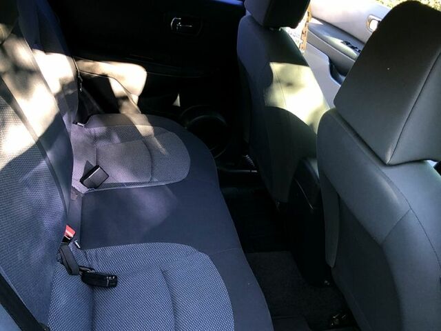 Черный Ниссан Кашкай, объемом двигателя 1.5 л и пробегом 237 тыс. км за 8600 $, фото 5 на Automoto.ua