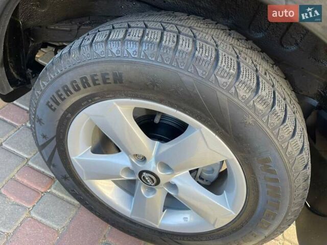 Черный Ниссан Кашкай, объемом двигателя 2 л и пробегом 167 тыс. км за 7900 $, фото 12 на Automoto.ua