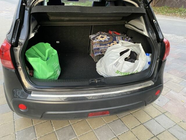 Черный Ниссан Кашкай, объемом двигателя 2 л и пробегом 190 тыс. км за 8200 $, фото 8 на Automoto.ua