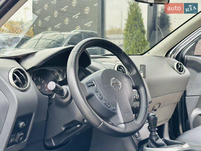 Черный Ниссан Кашкай, объемом двигателя 2 л и пробегом 329 тыс. км за 7200 $, фото 13 на Automoto.ua