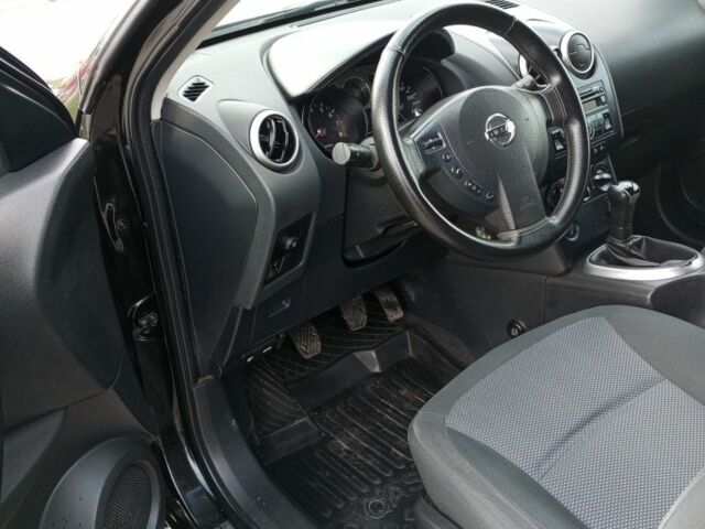 Чорний Ніссан Кашкай, об'ємом двигуна 1.6 л та пробігом 131 тис. км за 8700 $, фото 3 на Automoto.ua
